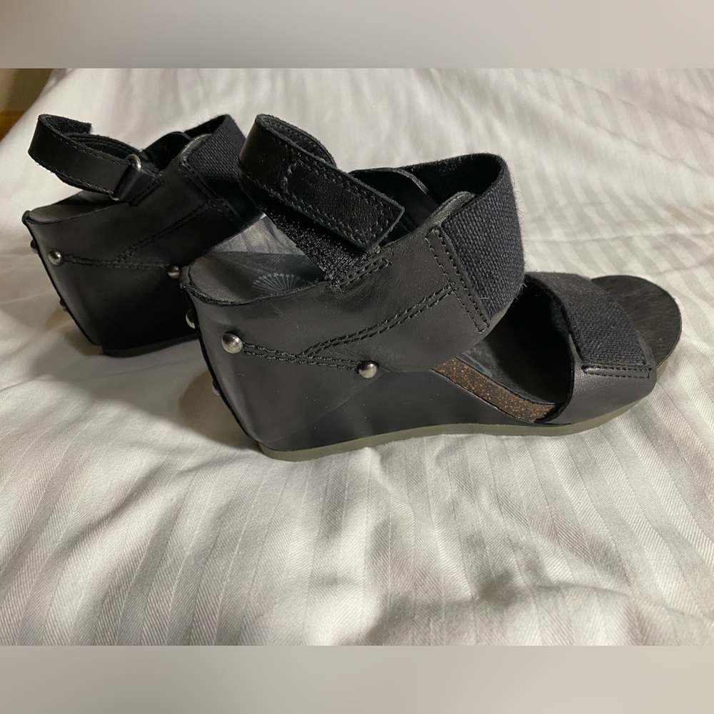 OTBT Sandals